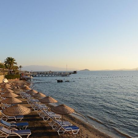 Ado Beach Hotel Turgutreis Zewnętrze zdjęcie
