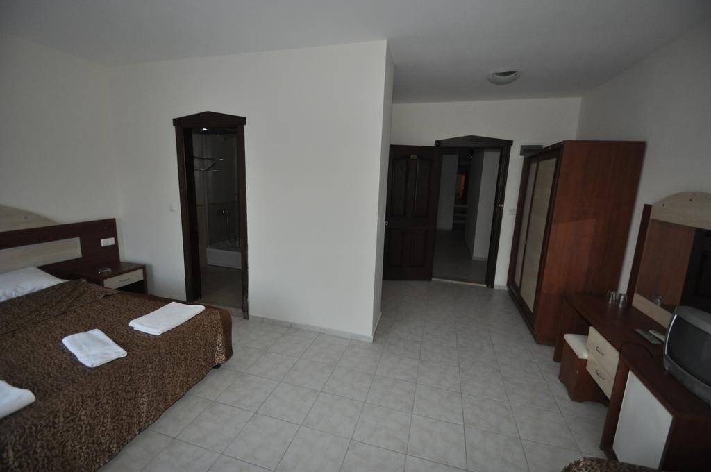 Ado Beach Hotel Turgutreis Zewnętrze zdjęcie
