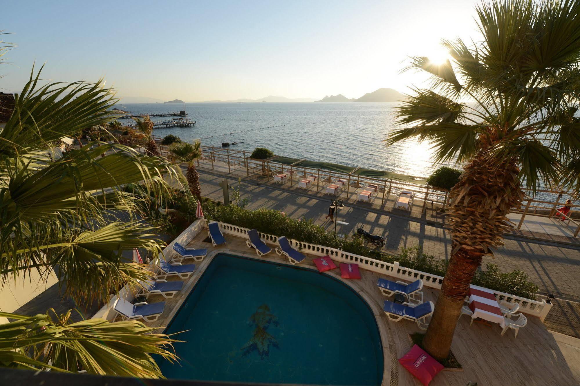 Ado Beach Hotel Turgutreis Zewnętrze zdjęcie